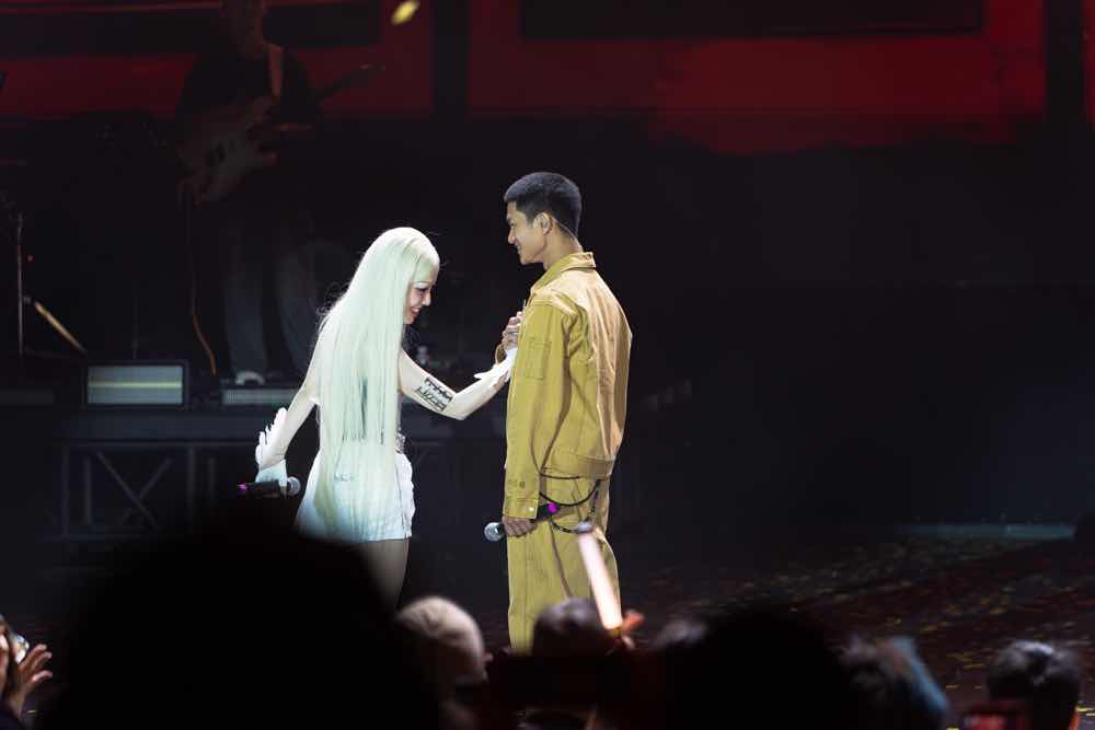 1z.499.truyen-thong-spotlight-vietnam-sao-concert-2026-24