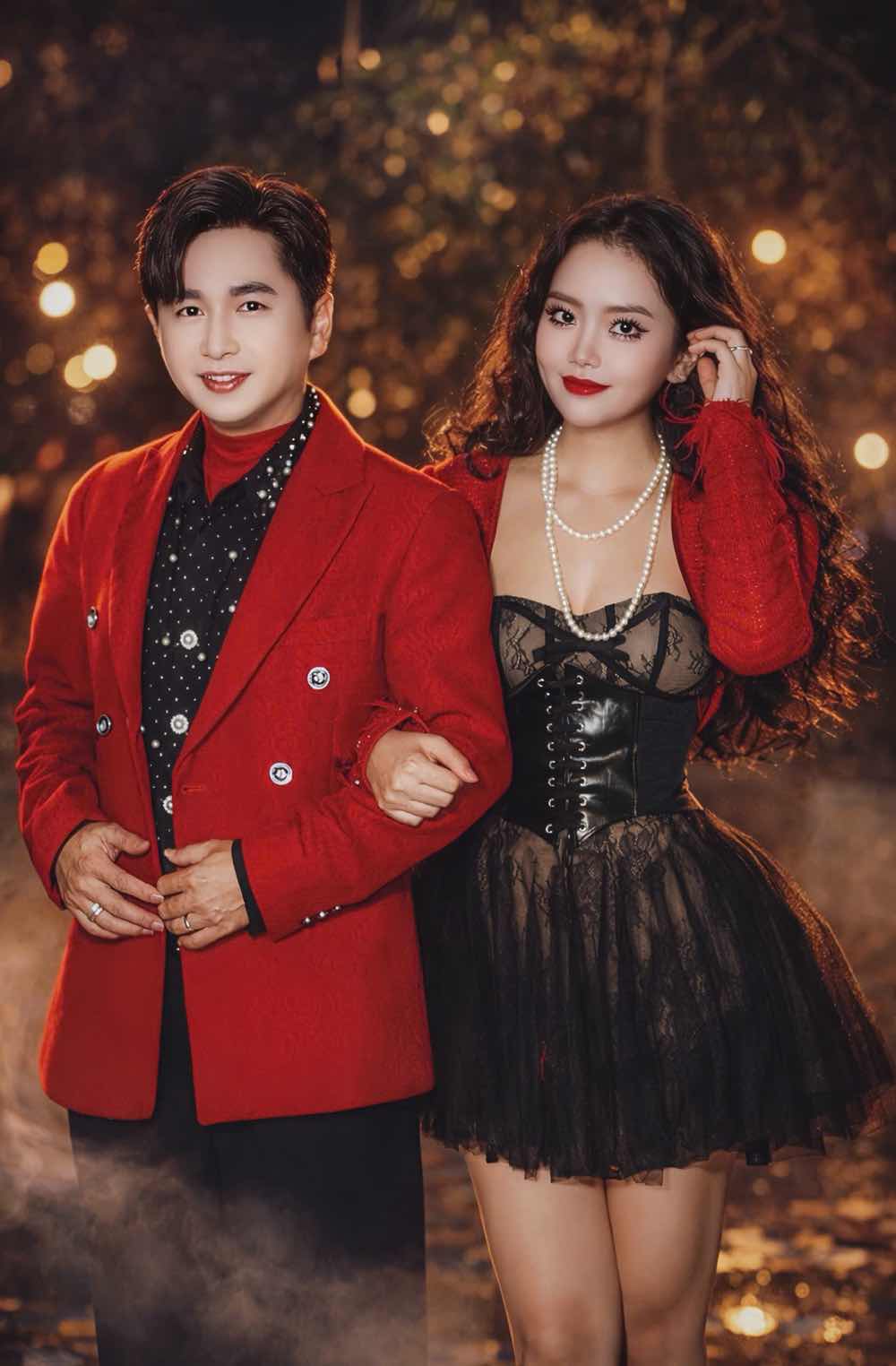 1z.519.bang-cuong-ky-niem-25-nam-ca-hat-truyen-thong-spotlight-vietnam-1