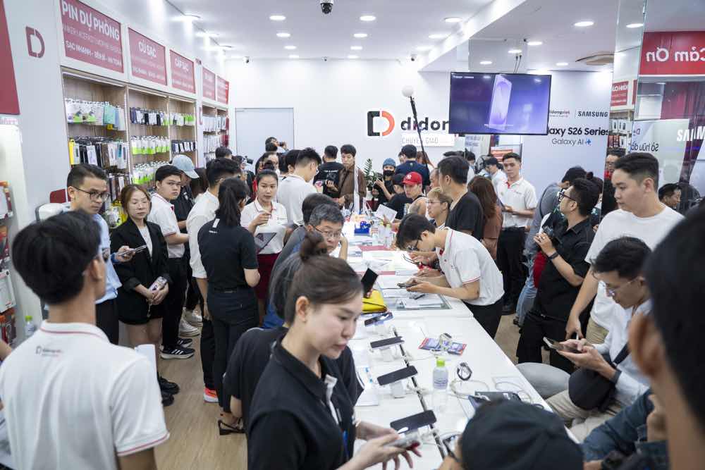 1z.907.di-dong-viet-samsung-galaxy-s26-series-mo-ban-truyen-thong-spotlight-vietnam-11