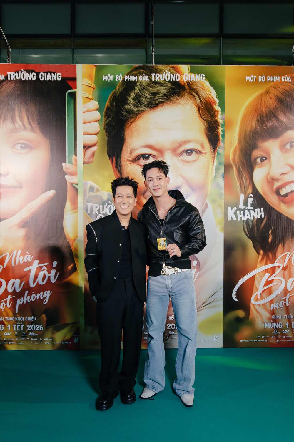 1z.961.phim-tet-nha-ba-toi-mot-phong-truong-giang-truyen-thong-spotlight-vietnam-126