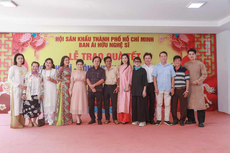 1z.966.nsnd-trinh-kim-chi-3