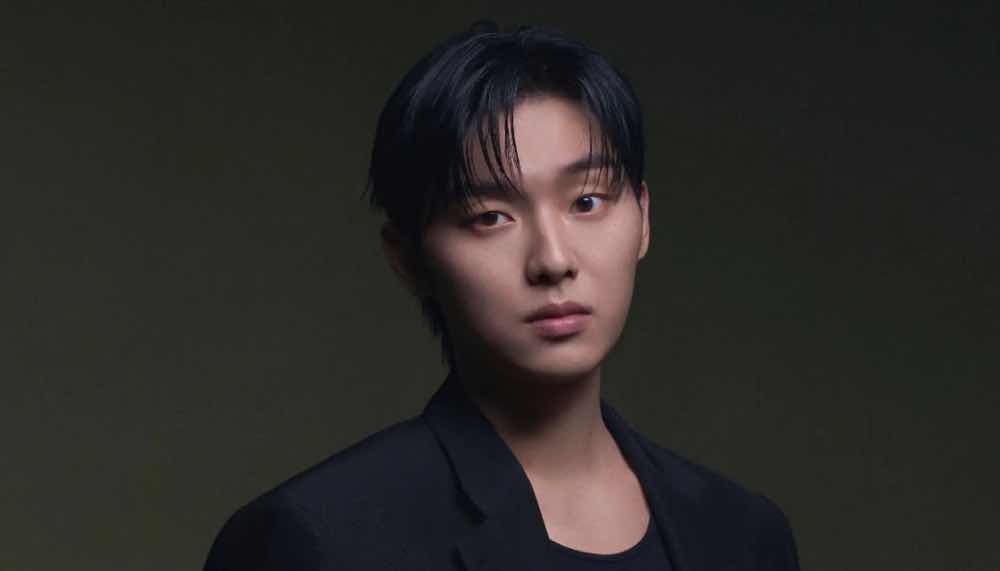 1z.98.CHOI-HYUN-WOOK-netflix-notes-from-the-last-row-truyen-thong-spotlight-viet-nam-