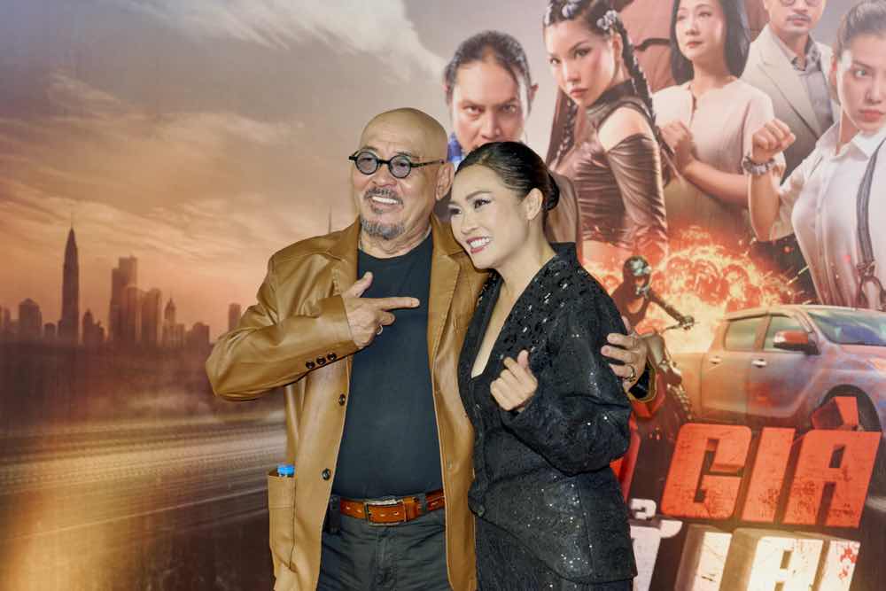 1z.993.bo-gia-tro-lai-truyen-thong-spotlight-vietnam2