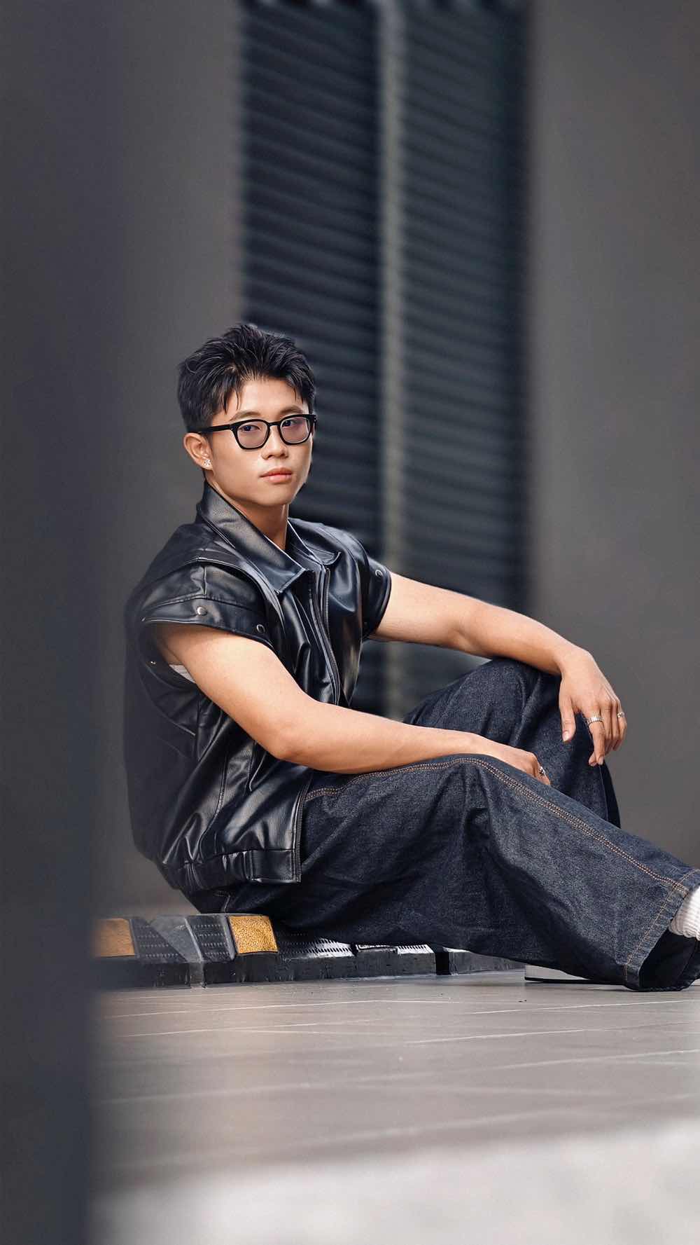 1z.999.pham-van-minh-sang-truyen-thong-spotlight-vietnam-8