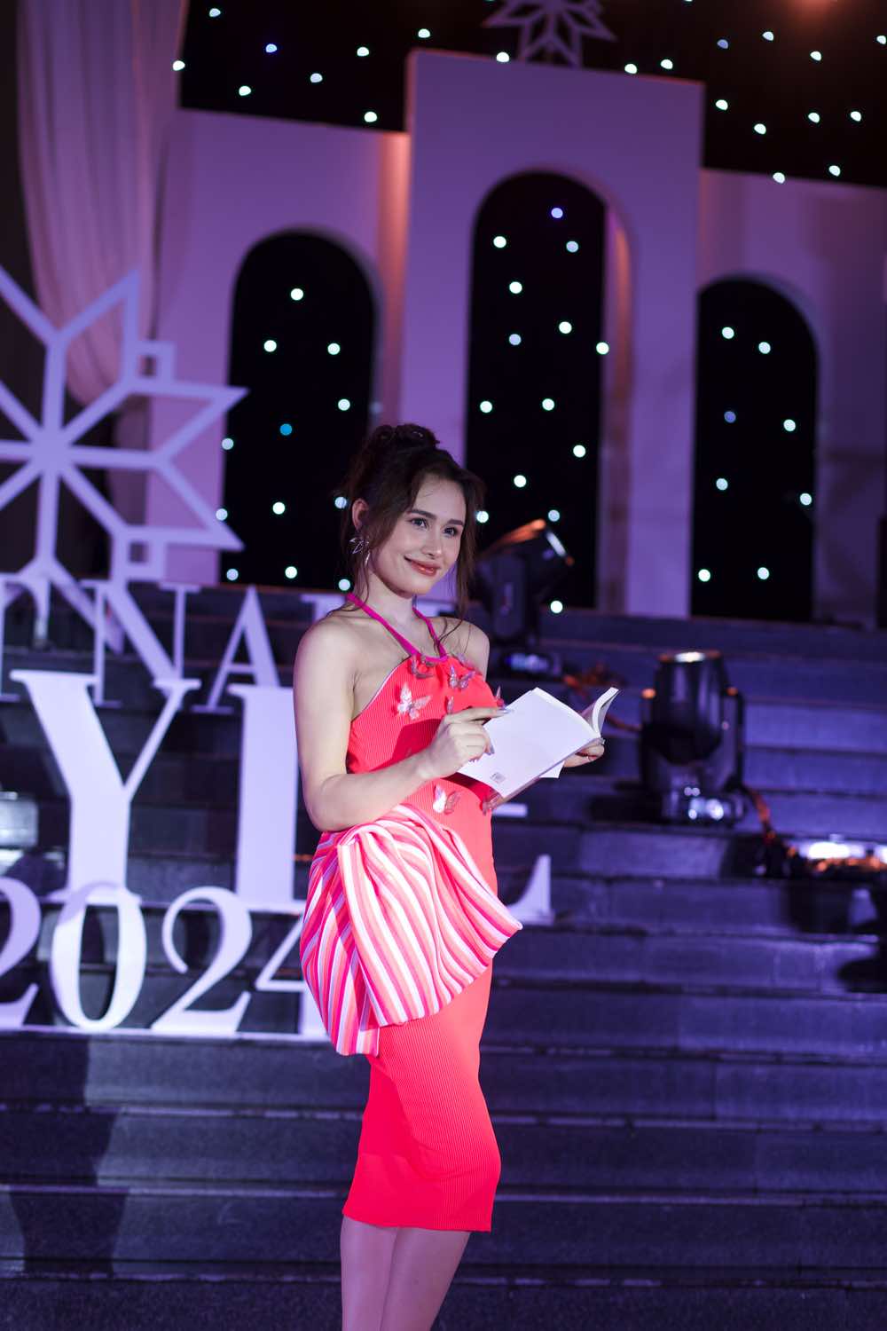 27.vietnam-style-talent-show-202410