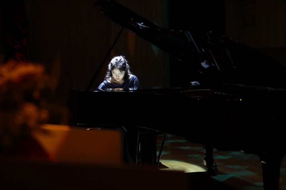 554.Bieu dien cua Tran Yen Nhi Giai Vang Đai hoc Quoc te Sai Gon Bang C SIU piano Competition 2022