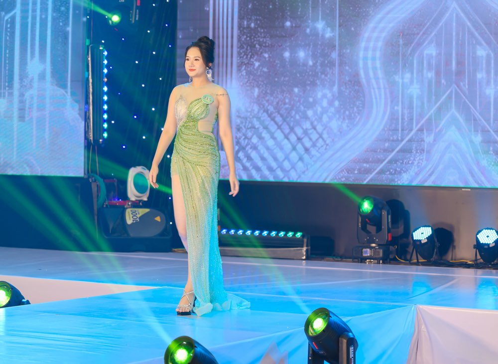 87.Thi-sinh-Hoa-hau-doanh-nhan-trai-dat-2024-mrs-earth-20244