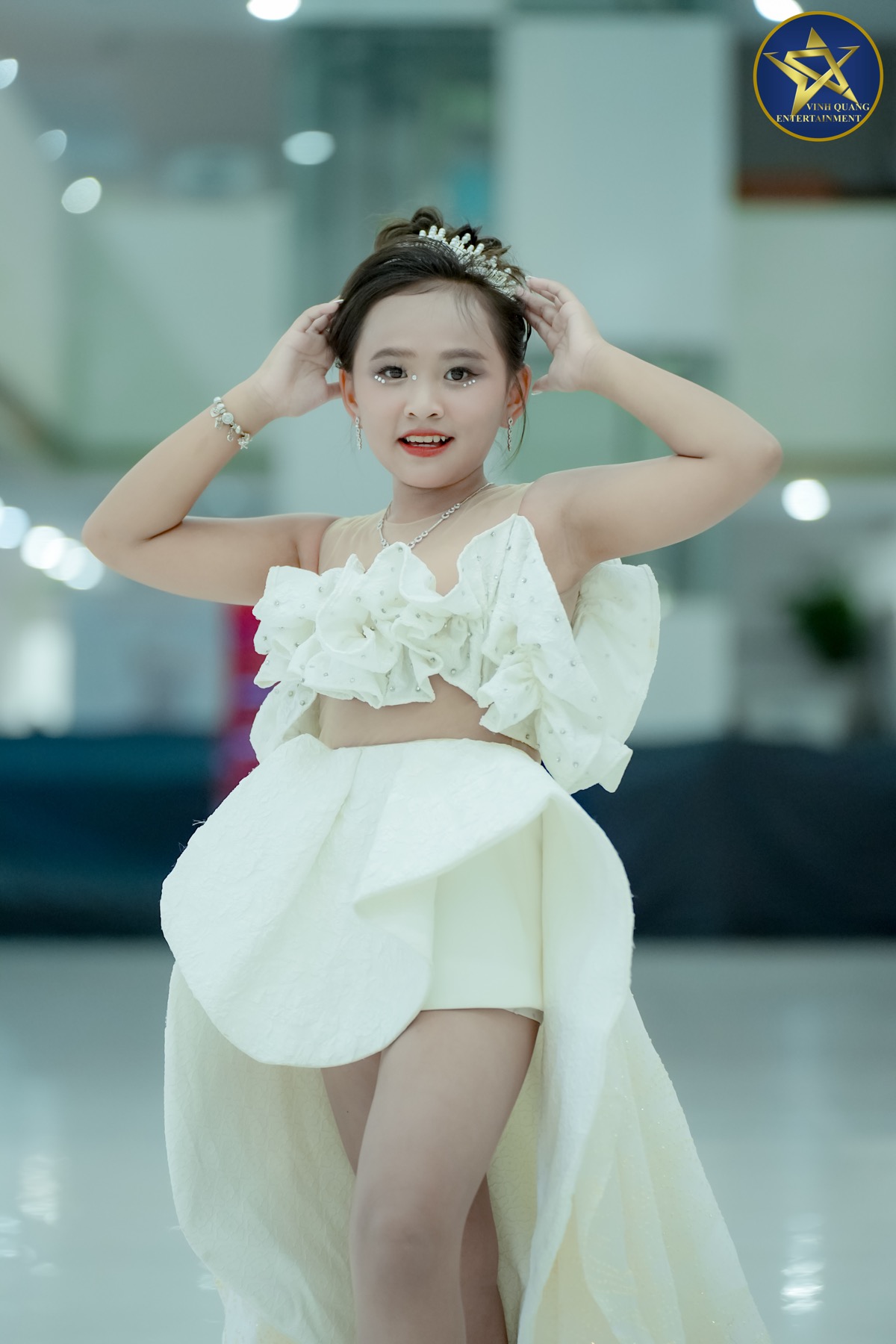 66.model-kid-thien-kim-truyen-thong-spotlight-vietnam15