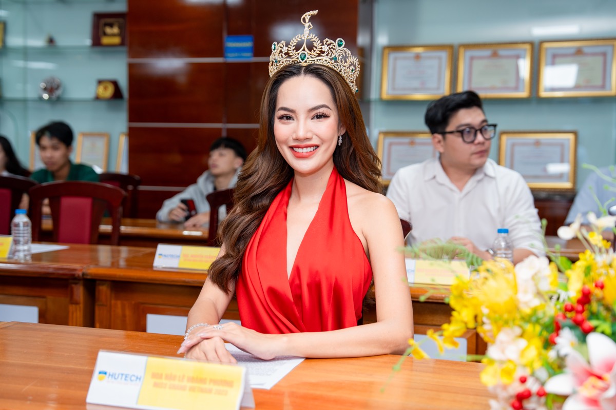 90.LE-HOANG-PHUONG-Miss-Hutech-20252