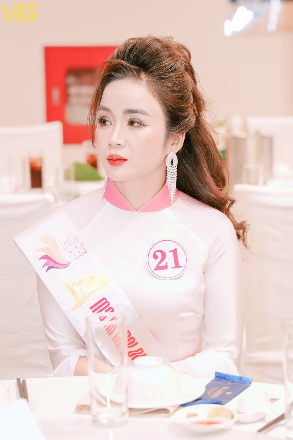 529a-hau-nguyen-thi-bich-ngoc-miss-ao-dai-quy-ba-toan-cau-2024-hoang-kim4