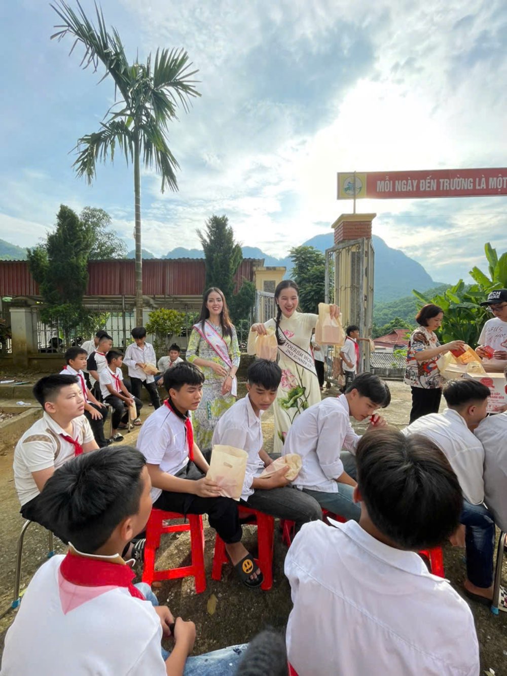 468.ntk-thu-van-thuong-hieu-ao-dai-an-an9