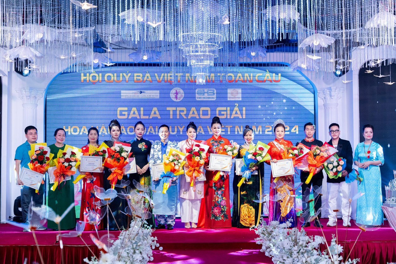 487.Truong-nguyen-entertainment-hoa-hau-ao-dai-quy-ba-viet-nam-20241