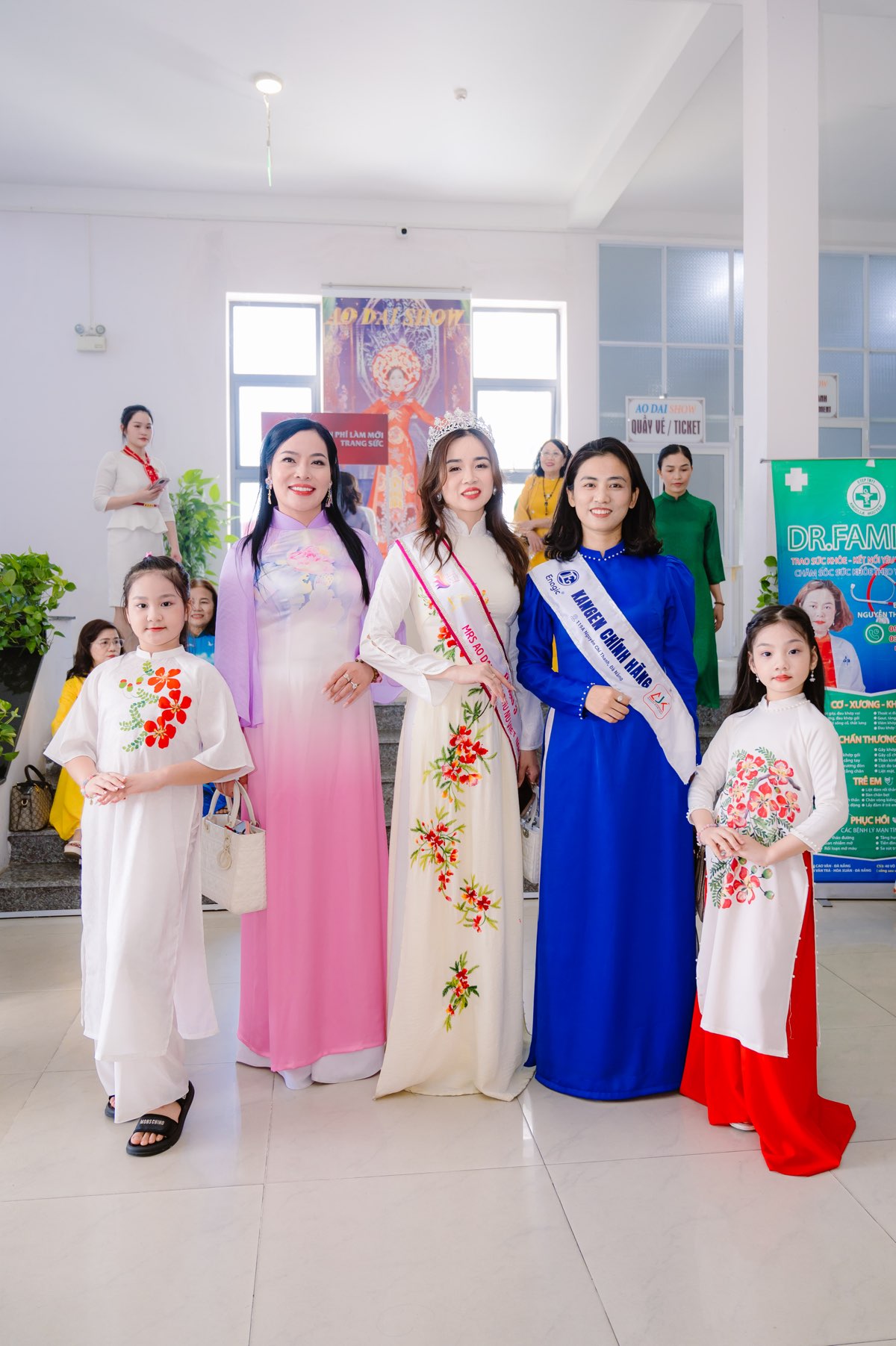 490.a-hau-bich-ngoc-miss-di-san-ao-dai-phu-nu-viet-nam-qua-anh-20240