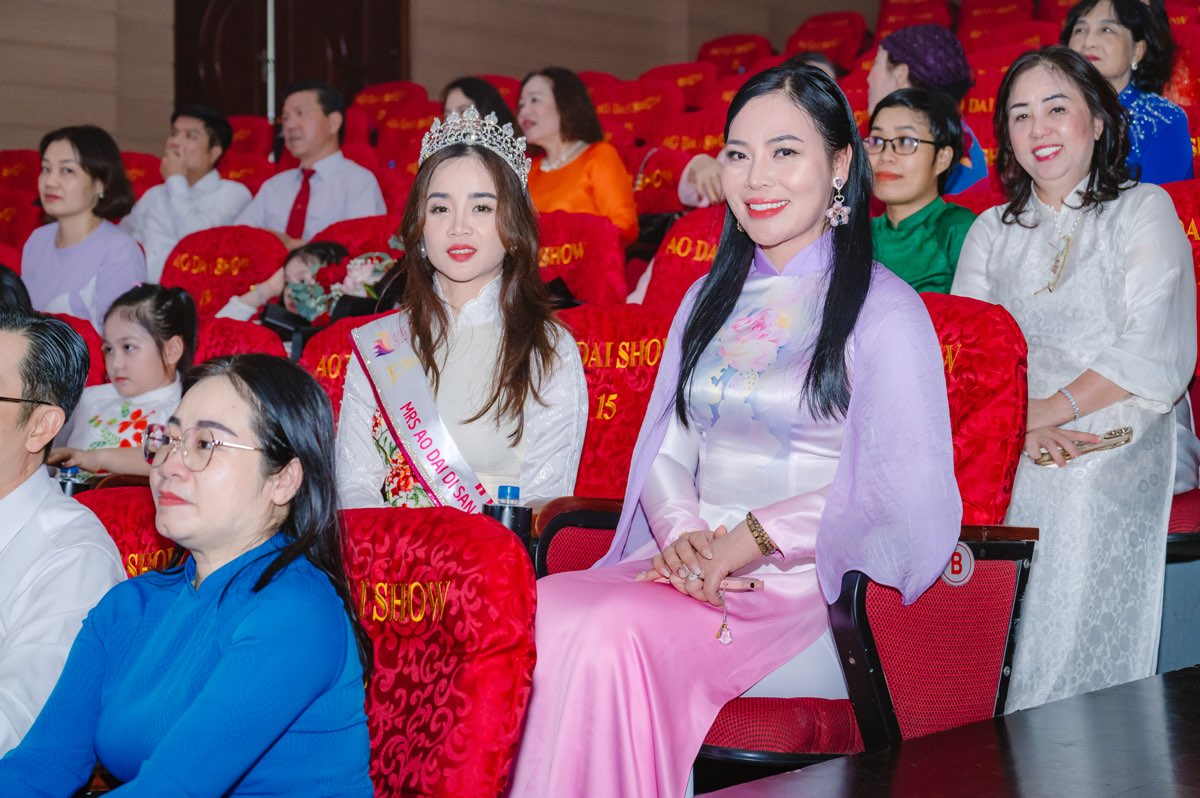 490.a-hau-bich-ngoc-miss-di-san-ao-dai-phu-nu-viet-nam-qua-anh-20242