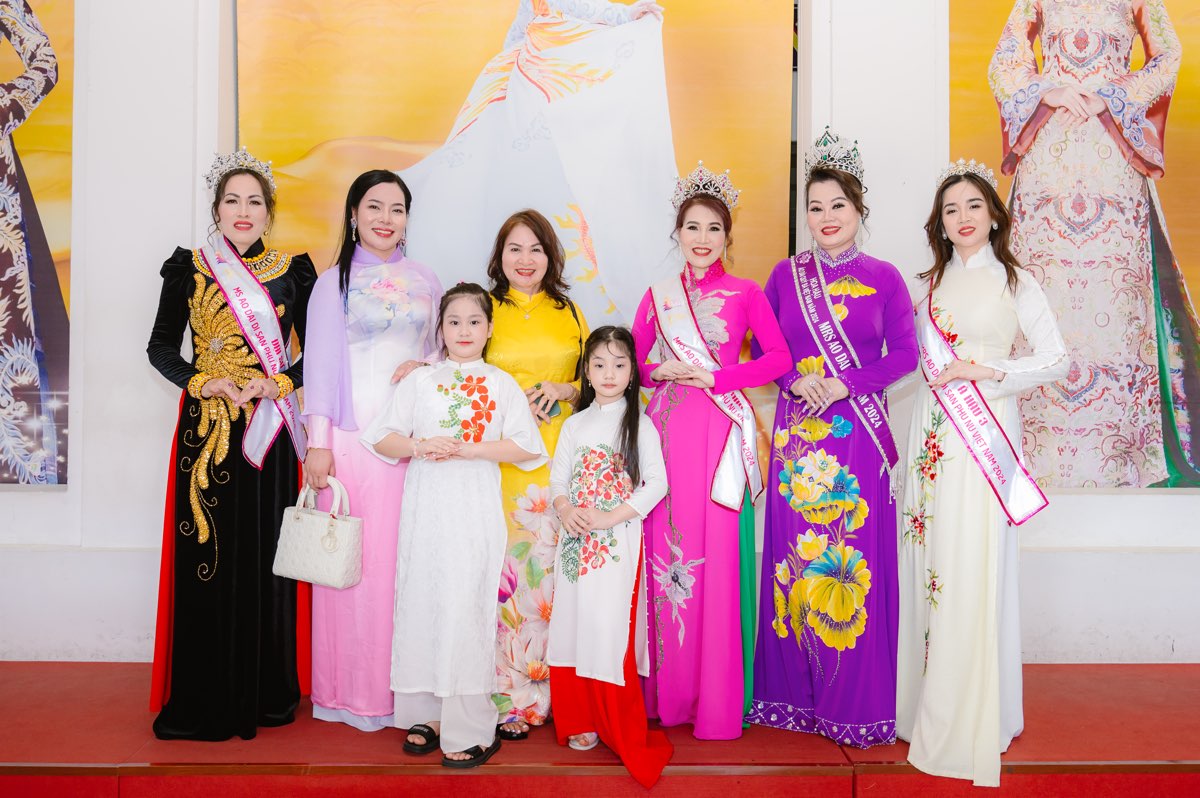 490.a-hau-bich-ngoc-miss-di-san-ao-dai-phu-nu-viet-nam-qua-anh-20245