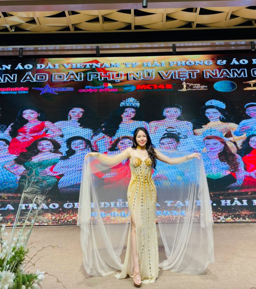 500.a-hau-pham-hong-miss-di-san-ao-dai-phu-nu-viet-nam-qua-anh-20244