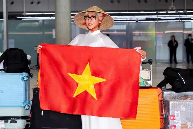 1z.257.van-pham-mrs-tourism-queen-international-2026-truyen-thong-spotlight-vietnam-7