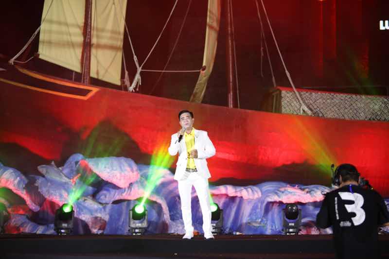 1z.700.long-hai-lung-linh-sac-bien-4-71