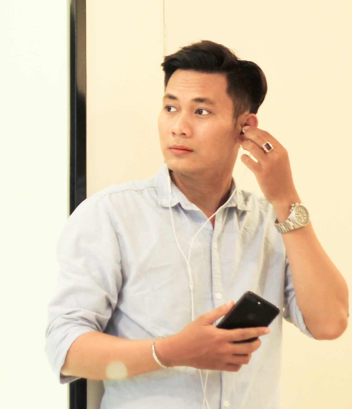 1z.807.dao-dien-dang-tuan-chinh-anh-la-thang-ban-banh-gio-truyen-thong-spotlight-vietnam-31