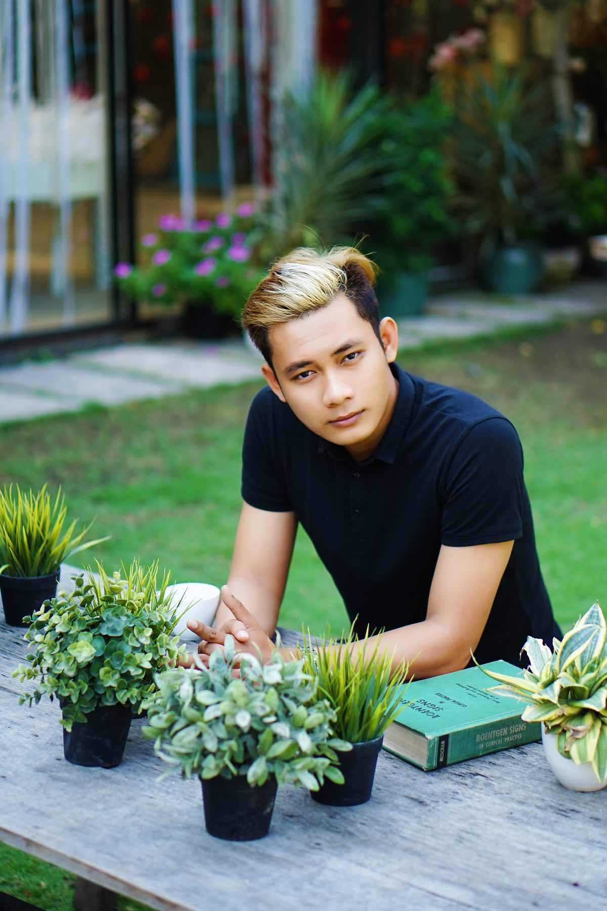 1z.807.dao-dien-dang-tuan-chinh-anh-la-thang-ban-banh-gio-truyen-thong-spotlight-vietnam-6