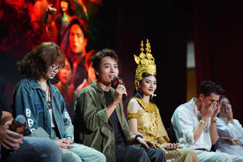 1z.839.vo-tan-phat-tran-ngoc-vang-heo-nam-mong-truyen-thong-spotlight-vietnam-2