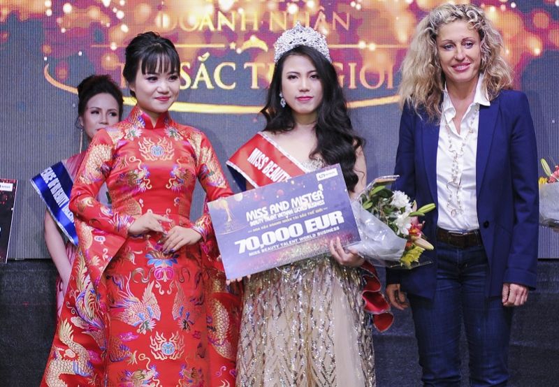 Doanh nhân Lê Đoàn Vân Chi đăng quang Miss World Enterpreneur 2019