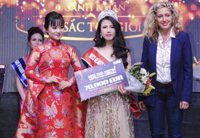 Doanh nhân Lê Đoàn Vân Chi đăng quang Miss World Enterpreneur 2019