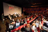 KHÁN GIẢ TP.HCM XÚC ĐỘNG KHI XEM SUẤT CHIẾU SỚM ‘&#039;MƯA ĐỎ&#039;&#039;