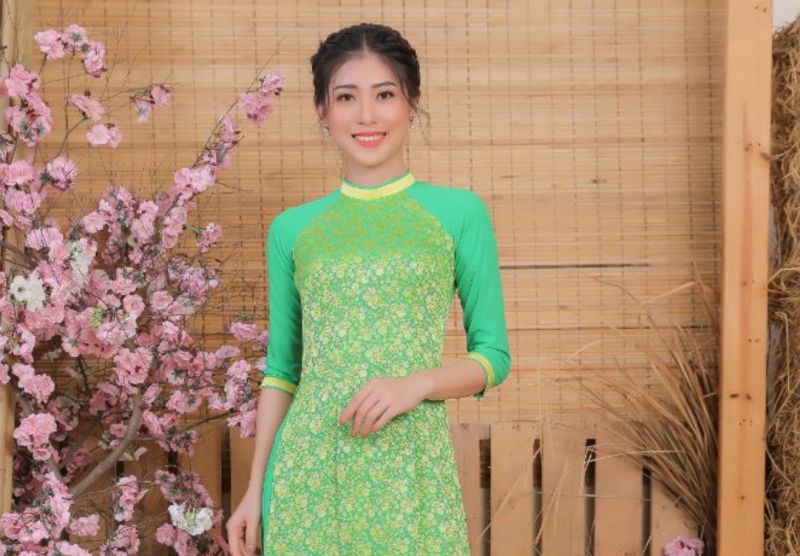 Top 20 Miss HUTECH 2021 khoe vẻ thanh xuân  trong Áo dài Việt Hùng