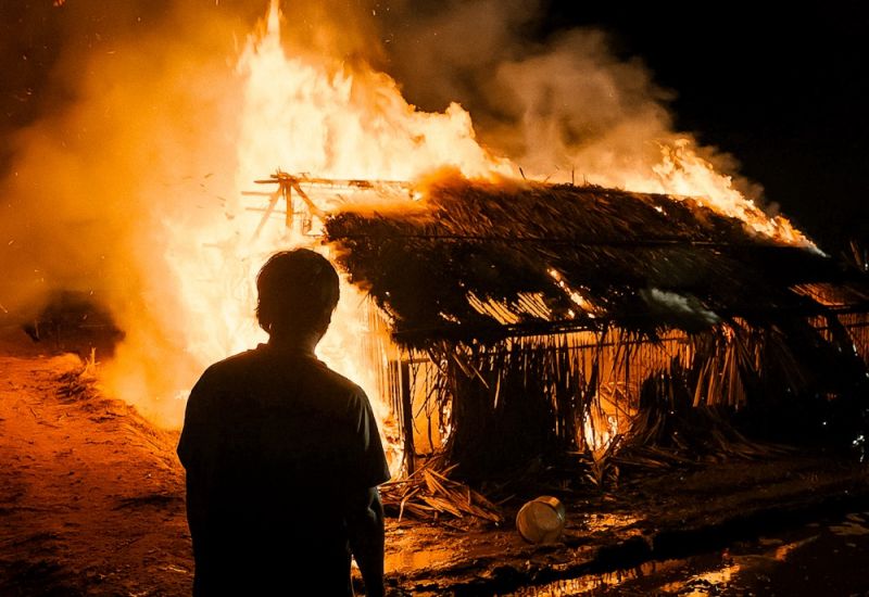 NGHỆ SĨ QUYỀN LINH BẤT CHẤP NGUY HIỂM LAO VÀO BIỂN LỬA VÌ QUÁ NHẬP TÂM VỚI VAI DIỄN TRONG HAI MUỐI