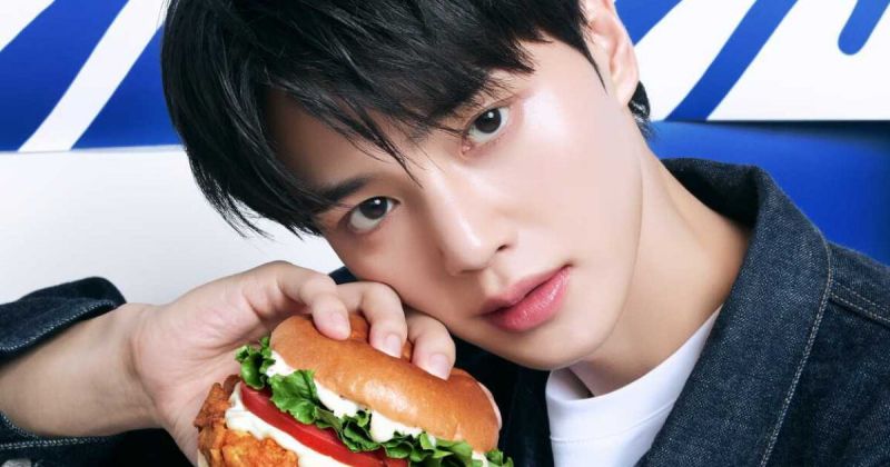 Song Kang trở thành gương mặt mới của thương hiệu Um Burger and Wings, mở màn chuỗi hoạt động quảng bá sau khi xuất ngũ