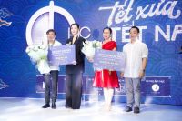 NTK Việt H&ugrave;ng c&ugrave;ng Sinh vi&ecirc;n Hutech mang &ldquo;Tết xưa, Tết nay&rdquo; đến với c&ocirc;ng ch&uacute;ng y&ecirc;u &Aacute;o d&agrave;i