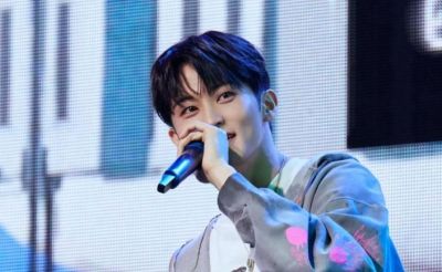 Mark gửi lời tri &acirc;n, kh&eacute;p lại h&agrave;nh tr&igrave;nh c&ugrave;ng NCT