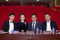 Hoa hậu Ch&acirc;u Ngọc B&iacute;ch diện &aacute;o d&agrave;i thanh lịch l&agrave;m gi&aacute;m khảo tại Hải Ph&ograve;ng