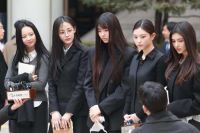 Tranh chấp giữa NewJeans và ADOR khép lại sau một năm, toàn bộ thành viên rút đơn kháng cáo và chuẩn bị trở lại hoạt động