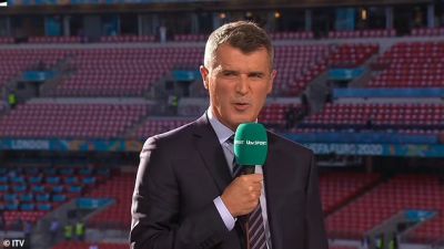 Roy Keane đá xoáy Jack Grealish và Raheem Sterling &quot;hèn nhát&quot;