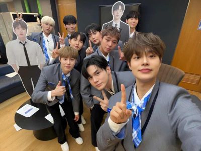 Wanna One t&aacute;i hợp tại KCON LA 2026 sau nhiều năm tan r&atilde;