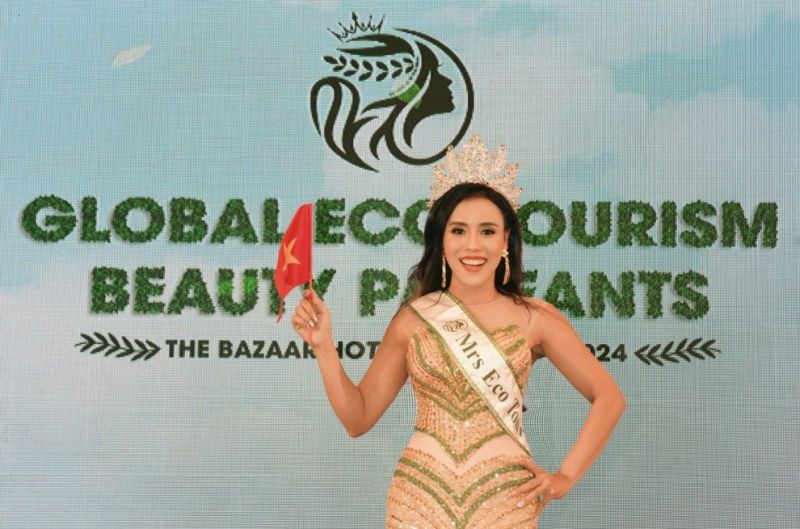 Lê Thị Hoài Phương đăng quang Mrs Eco Tourism Global 2024
