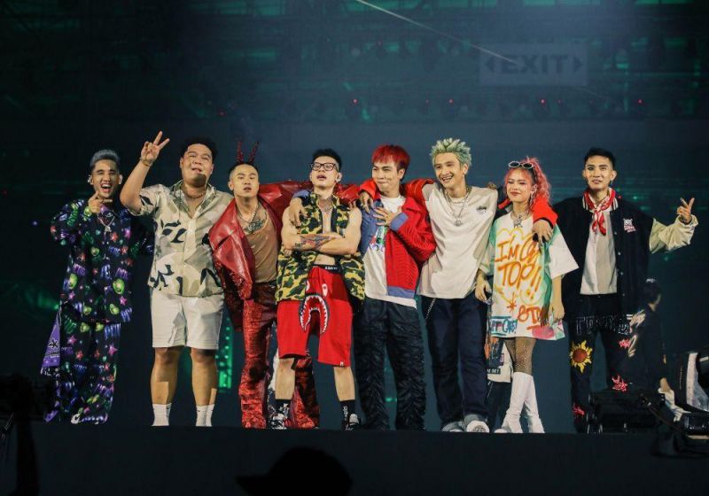 Rap Việt Concert "bùng nổ" với 45 tiết mục, MC Thành Cry "bắn rap" cực sung cùng Rhymastic