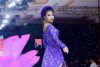 Hoa hậu Linh Huỳnh l&agrave;m say l&ograve;ng mặc kh&aacute;ch tao nh&acirc;n trong &ldquo;Đại sứ &Aacute;o d&agrave;i Việt Nam&rdquo; của NTK Việt H&ugrave;ng