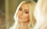 Paris Hilton kh&ocirc;ng c&ograve;n muốn trở th&agrave;nh tỷ ph&uacute; nữa, 'T&ocirc;i quan t&acirc;m đến con c&aacute;i hơn!'