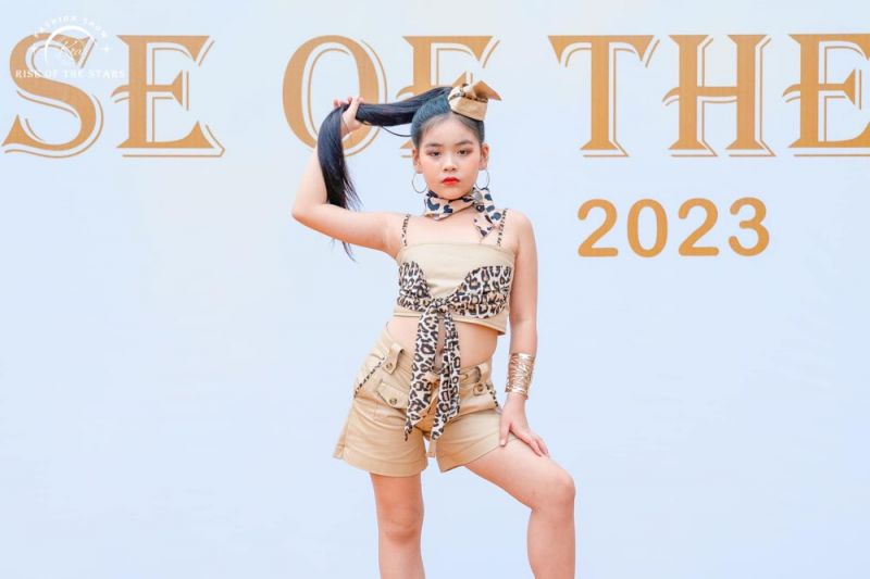 Soi bảng thành tích của Jenny Bảo Ngọc – tân Hoa hậu nhí du lịch Thế giới 2023