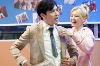 Hồ Quang Hiếu &ldquo;đứng h&igrave;nh&rdquo; khi Hari Won đề nghị cởi &aacute;o ở show trốn tho&aacute;t