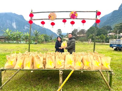 Amedia Star chung tay trao quà tết 0 đồng cho bà con dân tộc thiểu số Vân Kiều tỉnh Quảng Bình