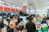 Thị trường iPhone cũ tăng mạnh trước l&agrave;n s&oacute;ng thay đổi thuế&nbsp;