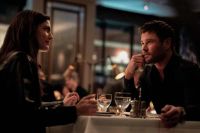 TỪ AVENGERS ĐẾN ĐỐI THỦ: CHRIS HEMSWORTH V&Agrave; MARK RUFFALO RƯỢT ĐUỔI NHAU TRONG &ldquo;TỘI PHẠM 101&rdquo;