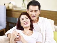 Đ&agrave;n &ocirc;ng chỉ c&aacute;ch&hellip; chọn chồng!