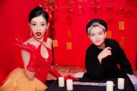 BNAT LẤN S&Acirc;N CA H&Aacute;T, C&Ugrave;NG D&Agrave;N HOT TIKTOKER H&Oacute;A VAI TẤM C&Aacute;M TRONG DỰ &Aacute;N MV TẾT &ldquo;XIN V&Iacute;A&rdquo;