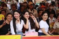 3 em nhỏ mồ c&ocirc;i nhận gần 300 triệu đồng trong tập thứ 100 chương tr&igrave;nh M&aacute;i ấm gia đ&igrave;nh Việt