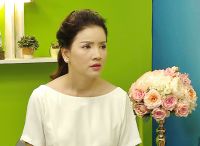 Diễn vi&ecirc;n Ngọc Trinh rơi nước mắt khi tham gia chương tr&igrave;nh 'Mở cửa tương lai'